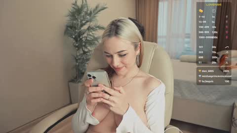 Snapshot of mia_milagros chatting on January 2025 11:49:02 AM mia_milagros online show from January 2025 11:49:02 AM