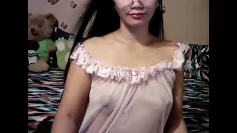 Snapshot of mia_rein chatting on December 2024 10:15:02 AM mia_rein online show from December 2024 10:15:02 AM