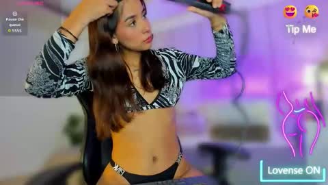 mia rousse25 online show from January 2026 02:55:01 PM