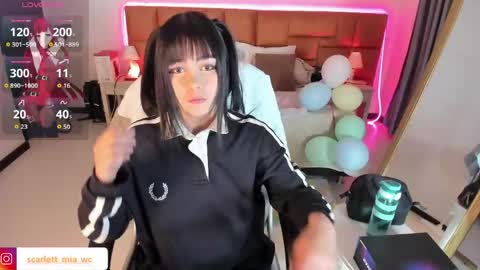 Snapshot of mia_rousseau chatting on May 2026 03:01:02 AM MIA online show from May 2026 03:01:02 AM