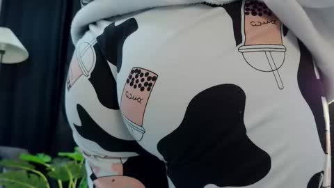 Snapshot of mia_roux1 chatting on January 2026 03:43:02 AM Mia online show from January 2026 03:43:02 AM