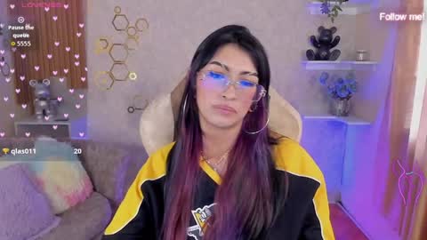 Snapshot of mia_smoke_ chatting on May 2026 01:59:01 PM Mia online show from May 2026 01:59:01 PM