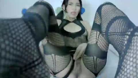 MIA suarez4 online show from May 2026 01:35:01 AM