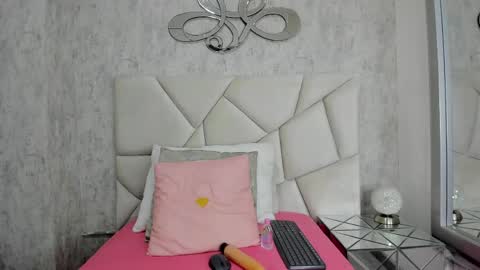 Snapshot of mia_tentacion__ chatting on May 2026 10:07:01 PM mia_tentacion__ online show from May 2026 10:07:01 PM
