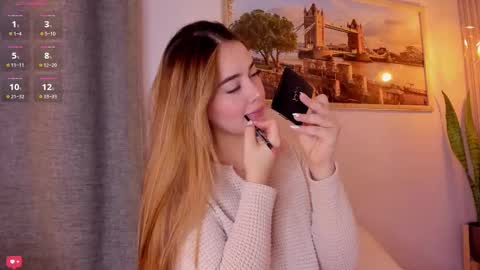 Mia White  online show from February 2025 12:54:01 PM