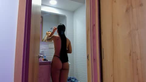    online show from November 2025 10:37:02 AM