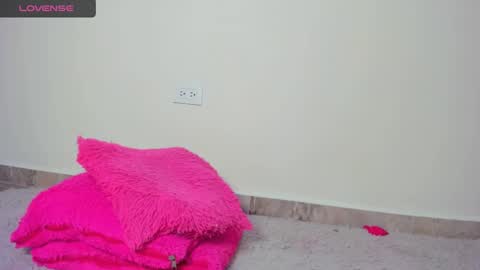 Snapshot of mia_xxx__ chatting on January 2025 08:41:02 AM MIA INDEPENDENT MODEL online show from January 2025 08:41:02 AM
