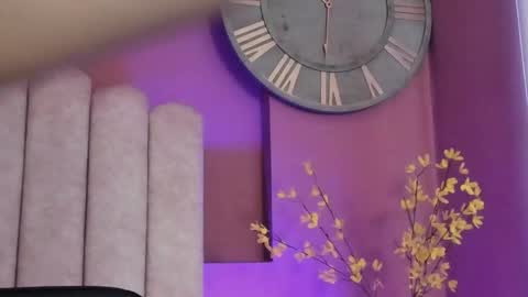 miaa_adamss_ online show from January 2026 07:39:01 PM