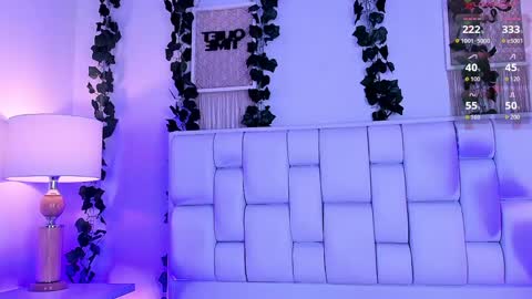 Snapshot of miaa_gh1 chatting on May 2026 11:26:02 AM Mia online show from May 2026 11:26:02 AM