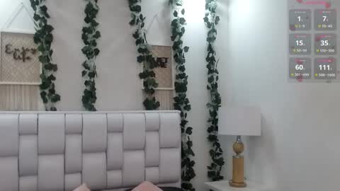 Snapshot of miaa_gh1 chatting on May 2026 11:17:01 AM Mia online show from May 2026 11:17:01 AM