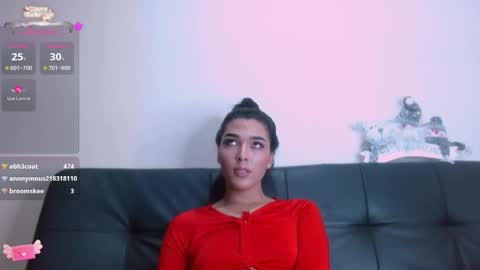 Mia online show from December 2024 05:51:01 PM