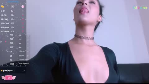 Mia online show from March 2025 03:34:01 PM