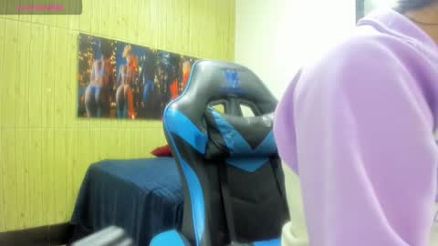       online show from December 2025 03:30:02 PM