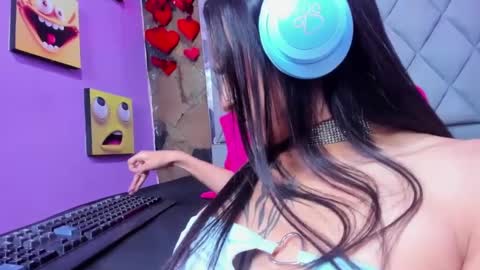 Snapshot of miaa_thopmson chatting on February 2025 09:32:02 AM Miaa online show from February 2025 09:32:02 AM