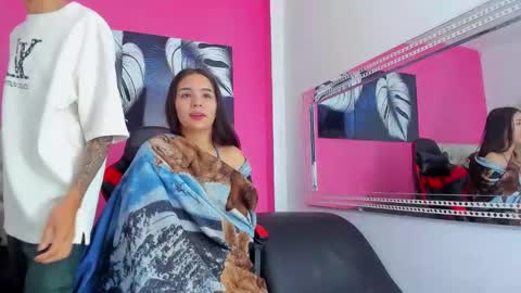 Snapshot of miaandteylor chatting on December 2025 08:52:01 AM Mia - Teylor online show from December 2025 08:52:01 AM