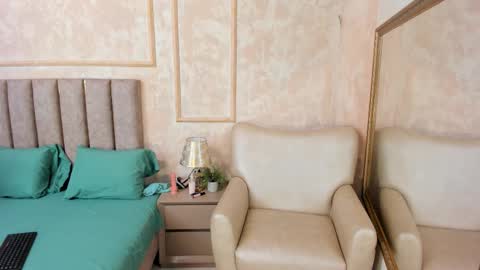 Snapshot of miaasummer chatting on February 2026 11:35:02 AM Miaasummer online show from February 2026 11:35:02 AM