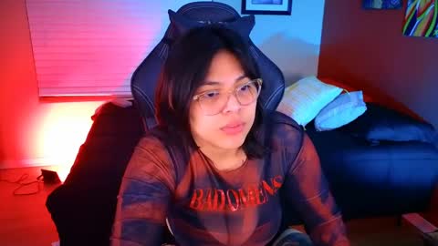 Mia online show from December 2024 02:17:01 AM