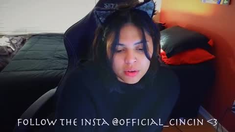 Mia online show from February 2025 05:15:02 AM