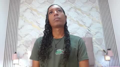 MiaCoock online show from January 2026 01:05:02 PM