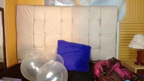 miadoll303av online show from October 2025 02:25:02 PM