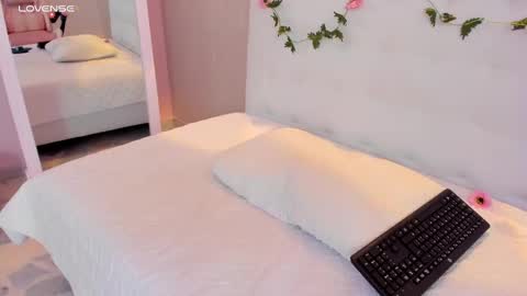 Mia Gomez online show from February 2025 04:36:01 PM