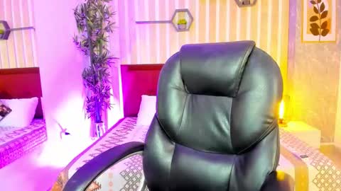 Snapshot of miah_connor chatting on January 2026 08:01:02 PM Mia Connor online show from January 2026 08:01:02 PM