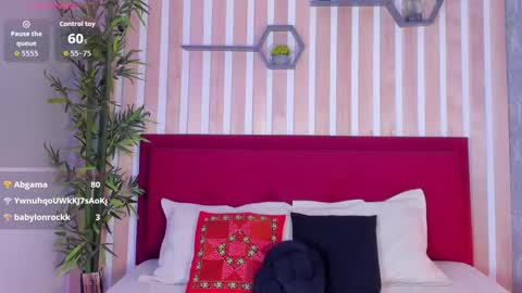 Snapshot of miah_connor chatting on February 2026 03:10:01 PM Mia Connor online show from February 2026 03:10:01 PM