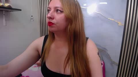 miah_princess online show from February 2026 03:43:01 AM