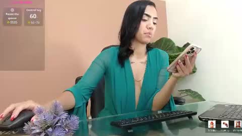 Mia online show from August 2026 05:23:02 PM
