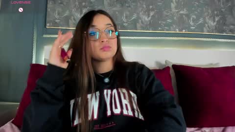 Mia  online show from June 2026 03:41:01 AM
