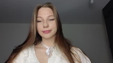 milanaaaa online show from February 2025 09:24:02 PM