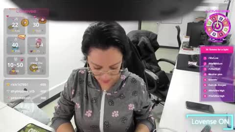 Mia  online show from January 2026 05:34:02 AM