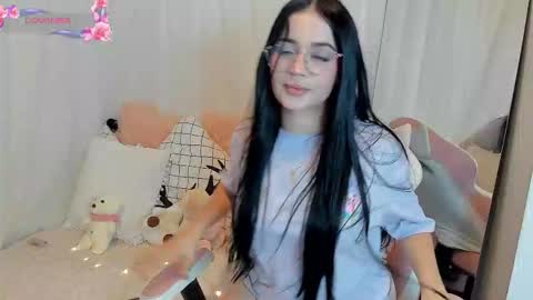 Snapshot of miamaiha chatting on December 2025 01:48:02 AM mia 600am-1000am Colombia time online show from December 2025 01:48:02 AM