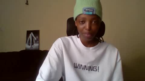 Snapshot of miami_muffin chatting on May 2026 12:43:02 PM Muffin online show from May 2026 12:43:02 PM