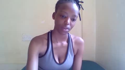 Snapshot of miami_muffin chatting on May 2026 11:28:02 AM Muffin online show from May 2026 11:28:02 AM