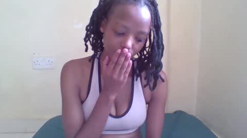 Snapshot of miami_muffin chatting on May 2026 11:07:01 AM Muffin online show from May 2026 11:07:01 AM