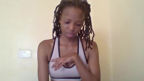 Snapshot of miami_muffin chatting on June 2026 02:02:02 AM Muffin online show from June 2026 02:02:02 AM