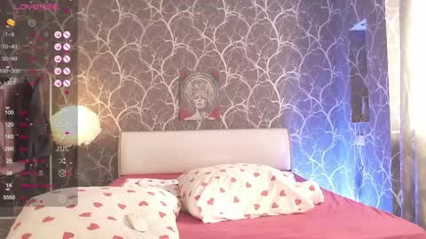 Mia online show from May 2026 02:46:01 PM