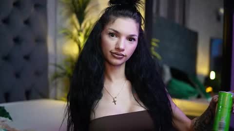  Miami  online show from October 2025 07:34:01 PM