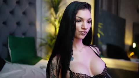  Miami  online show from October 2025 06:02:01 PM