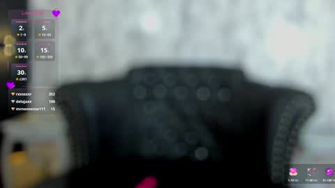 Snapshot of miamontoya chatting on February 2025 03:52:02 PM Mia -5 7001400 Follow online show from February 2025 03:52:02 PM