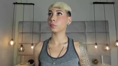 Mia Morgann online show from January 2025 04:10:01 PM