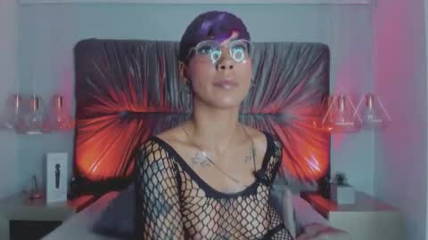 Mia Morgann online show from September 2025 02:00:01 PM