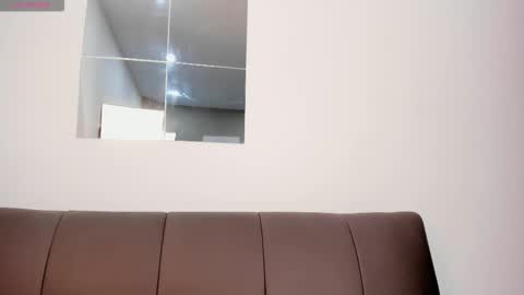 Mia online show from January 2026 08:16:01 AM