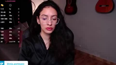 Snapshot of miaportman chatting on February 2026 11:42:02 AM MIAPORTMANN online show from February 2026 11:42:02 AM