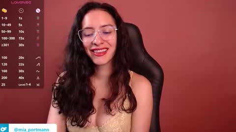 Snapshot of miaportman chatting on February 2026 09:14:02 AM MIAPORTMANN online show from February 2026 09:14:02 AM