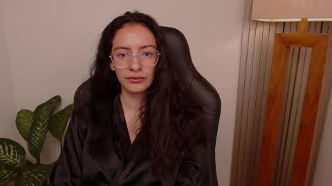 Snapshot of miaportman chatting on February 2026 08:23:02 AM MIAPORTMANN online show from February 2026 08:23:02 AM