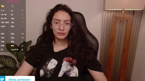 Snapshot of miaportman chatting on March 2026 09:37:01 AM MIAPORTMANN online show from March 2026 09:37:01 AM