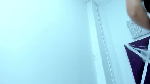 Mia Quevedo online show from October 2025 01:24:02 PM