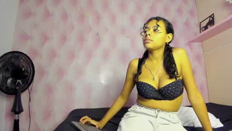 MIA  online show from November 2025 12:08:02 PM